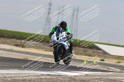 media/Aug-03-2025-TrackDaz (Sun) [[bf4a71acf9]]/B Group/1220pm (Wheelie Bump)/